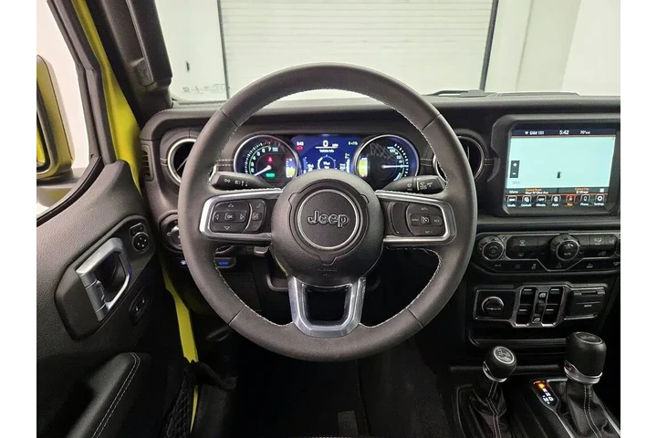 $30998 : Jeep Wrangler 2023 4x4 Sahar image 10