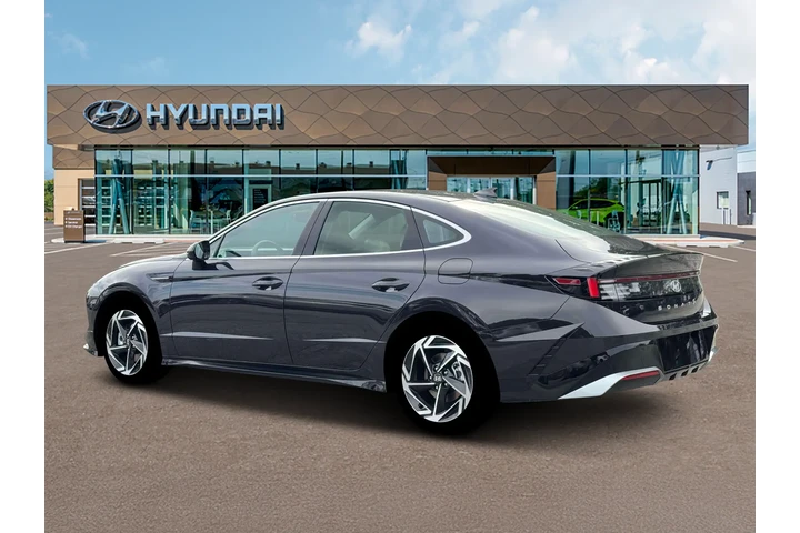 $28000 : Hyundai SONATA 2026 SEL Spor image 4