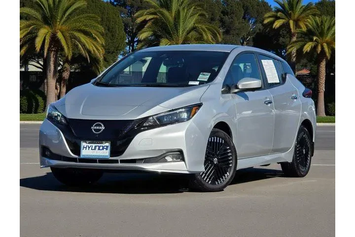 $18500 : Nissan LEAF 2023 SV PLUS 4dr image 2