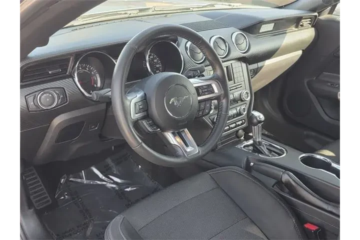 $16991 : Ford Mustang 2017 V6 2dr Fas image 7