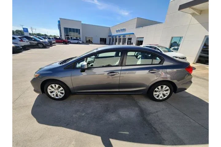 $11534 : Honda Civic 2012 LX 4dr Seda image 7