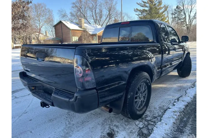 $11995 : 2011 Tacoma image 7