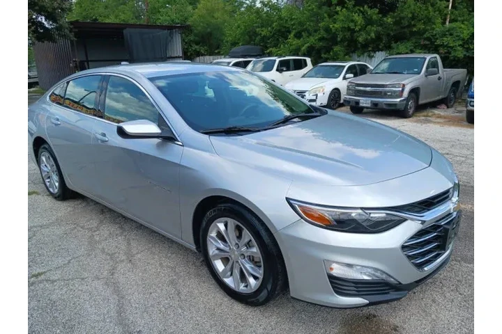 $17800 : 2022 Malibu LT image 6