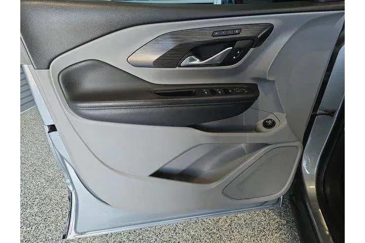 $21999 : GMC Terrain 2023 SLT 4dr SUV image 5