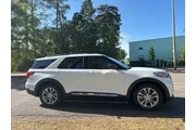 $33871 : Ford Explorer 2023 XLT 4dr S thumbnail