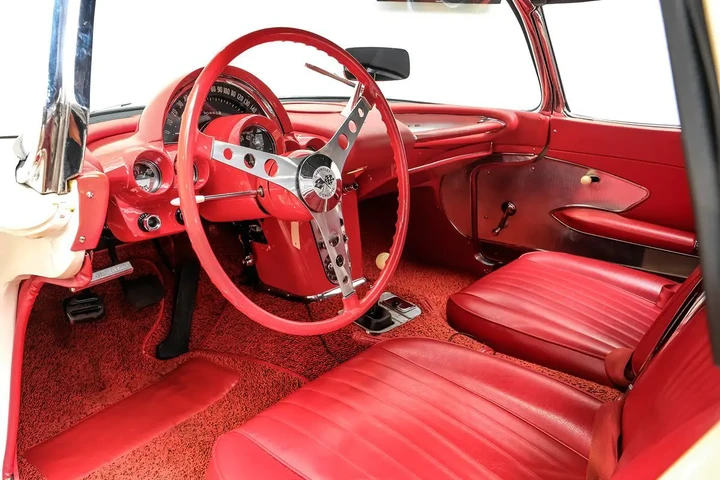 1960 Corvette image 4