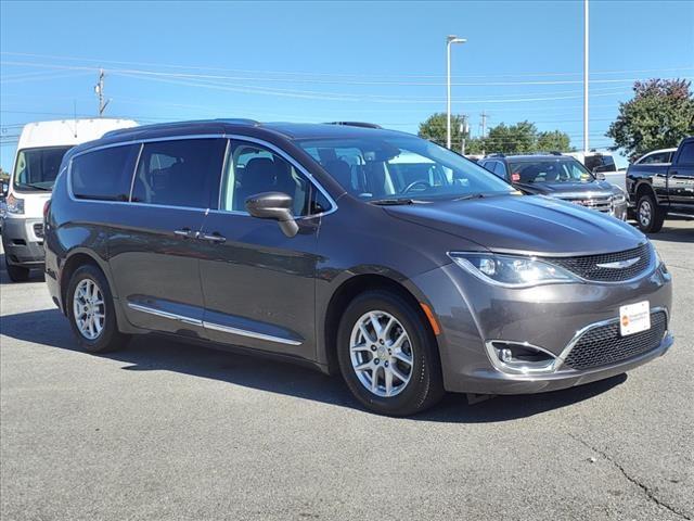 $19348 : PRE-OWNED 2020 CHRYSLER PACIF image 2