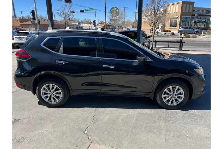 2019 Rogue S AWD image 4