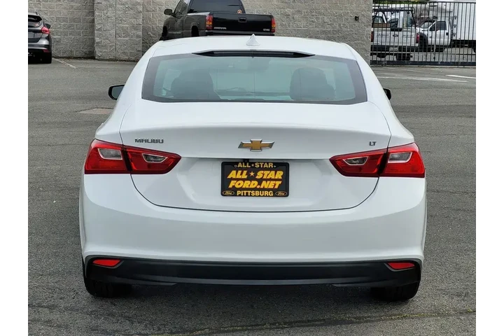 $19500 : Chevrolet Malibu 2023 LT 4dr image 5
