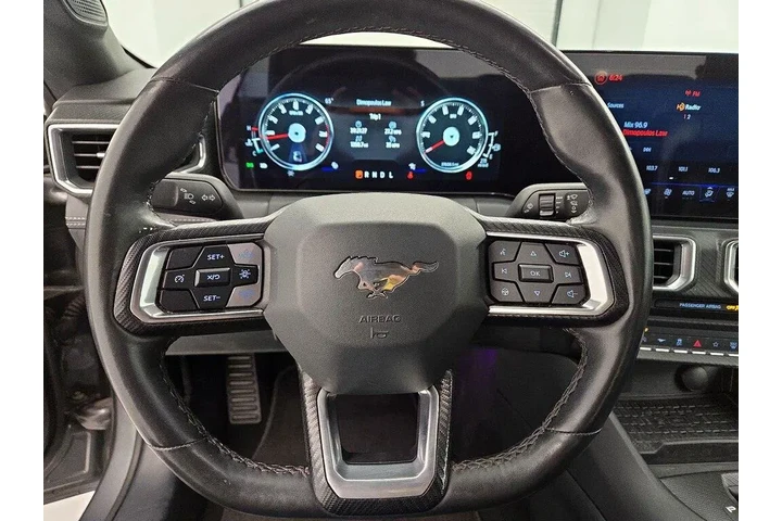 $26998 : Ford Mustang 2024 EcoBoost 2 image 10