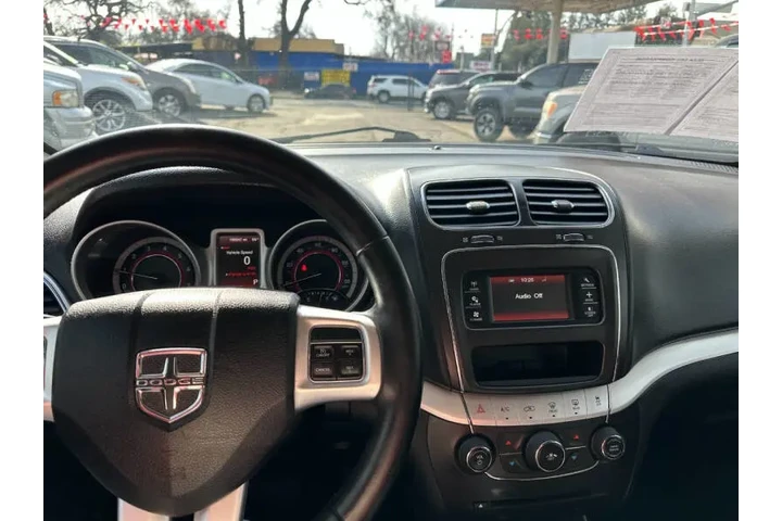 2018 Journey SXT image 10