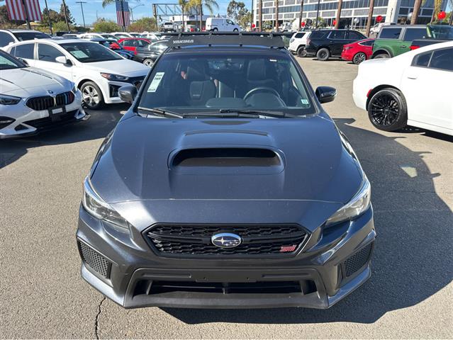 $26977 : 2018 WRX STI Limited image 3