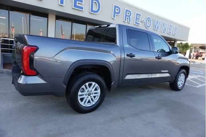 $32988 : Toyota Tundra 2023 4x2 SR5 4 image 6
