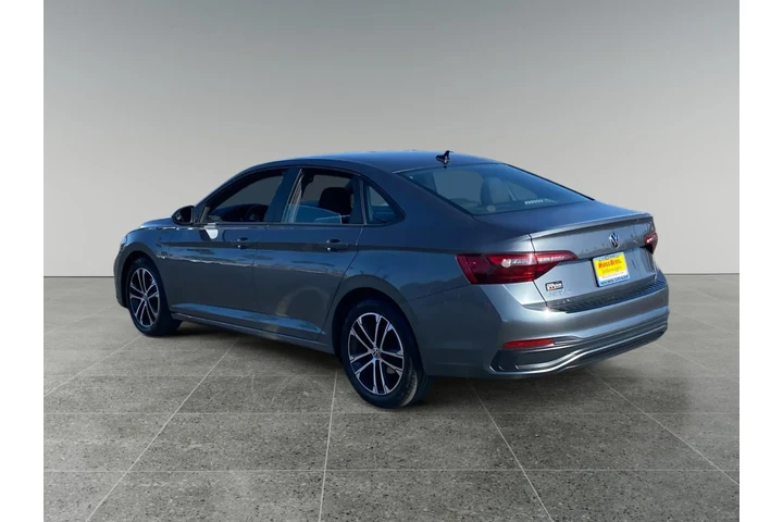 $26792 : Volkswagen Jetta 2024 Sport image 3