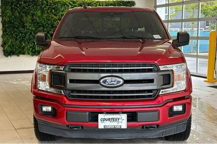$29423 : Ford F-150 2020 4x4 XLT 4dr image 9