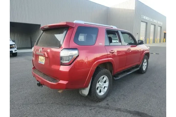 $21790 : Toyota 4Runner 2016 4x4 SR5 image 3