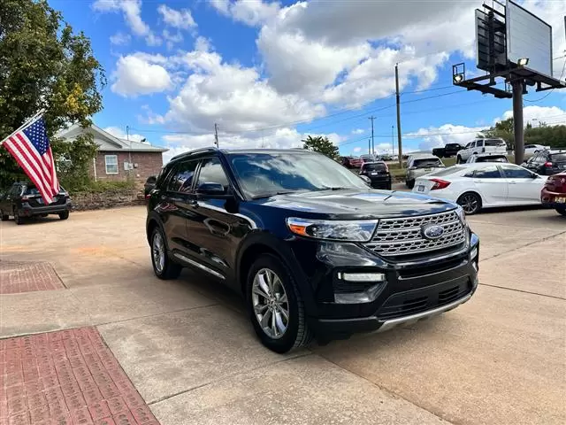 $24995 : 2021 Explorer image 3