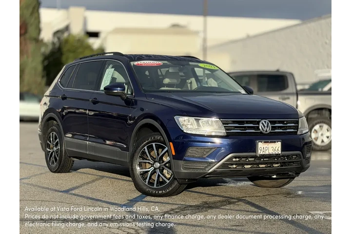 $15995 : Volkswagen Tiguan 2021 SE 4d image 1