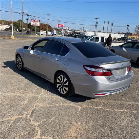 $16000 : 2017 HONDA ACCORD HYBRID image 4