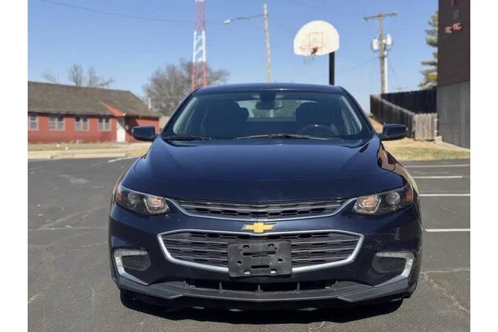 $8999 : 2018 Malibu LT image 3