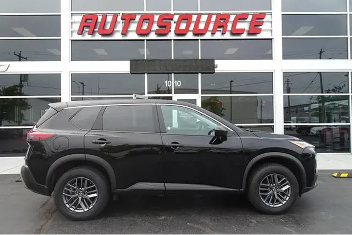 $22999 : 2023 Rogue image 1
