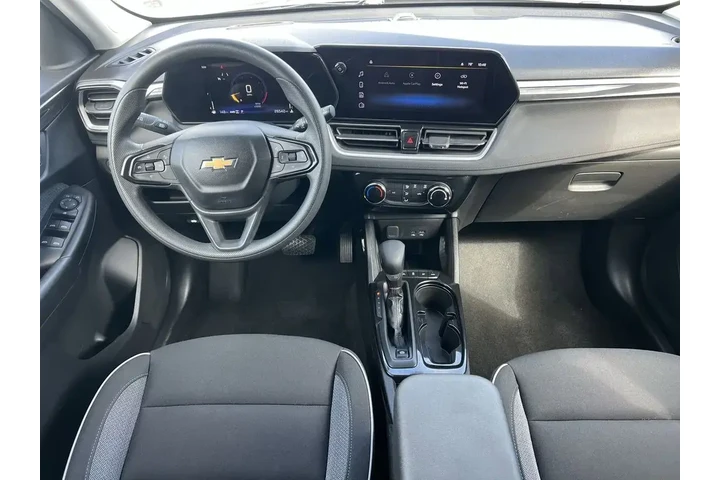 $26995 : Chevrolet Trailblazer 2025 4 image 2