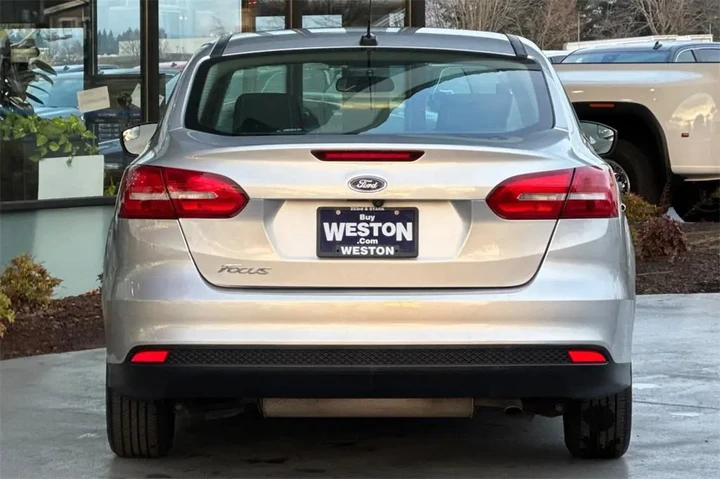 $8995 : Ford Focus 2017 S 4dr Sedan image 5