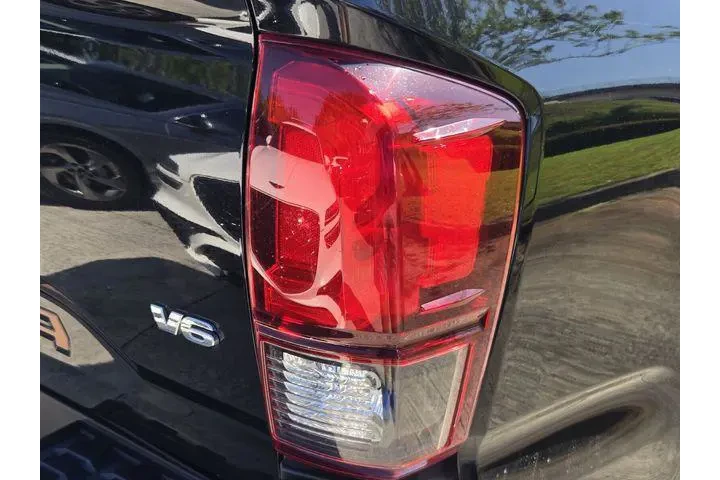 $26921 : Toyota Tacoma 2021 4x2 SR5 V image 9
