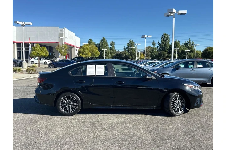 $21980 : Kia Forte 2023 GT-Line 4dr S image 3