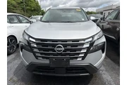$20408 : Nissan Rogue 2025 AWD SV 4dr thumbnail