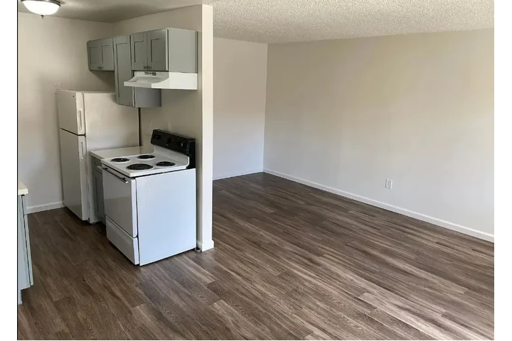 $1050 : parte increíble de Rosemead image 3