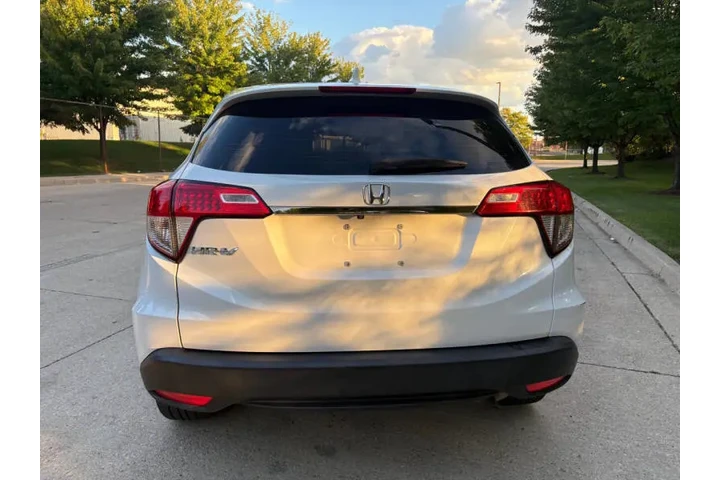$15995 : 2021 HR-V LX image 6