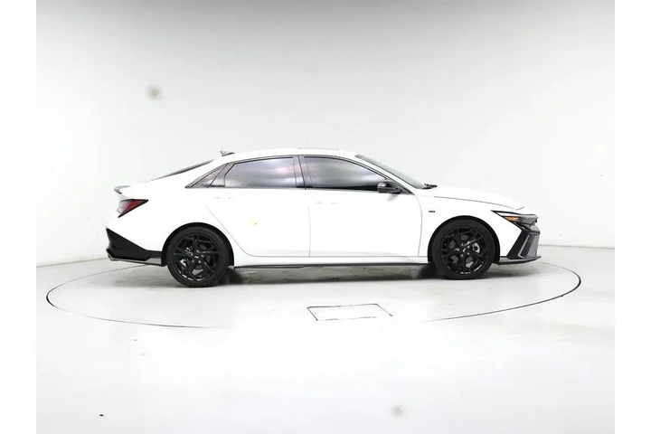 $32495 : Hyundai ELANTRA 2025 N Line image 7