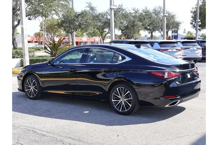 $33990 : Lexus ES 350 2024 4dr Sedan image 10