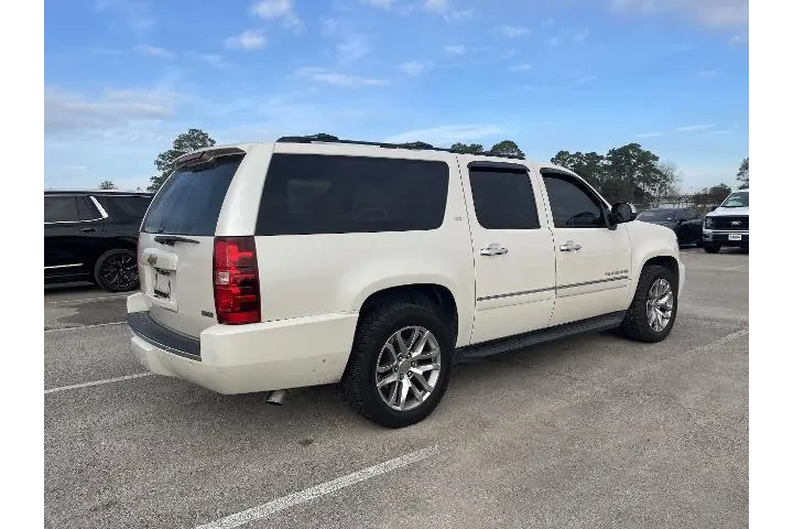 $11988 : Chevrolet Suburban 2012 4x2 image 2
