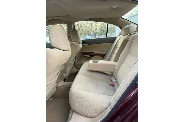 $7200 : Honda Accord 2009 EX 4dr Sed image 10