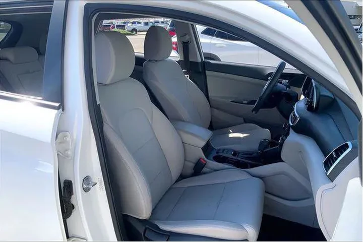 $20550 : Hyundai TUCSON 2020 AWD Limi image 7