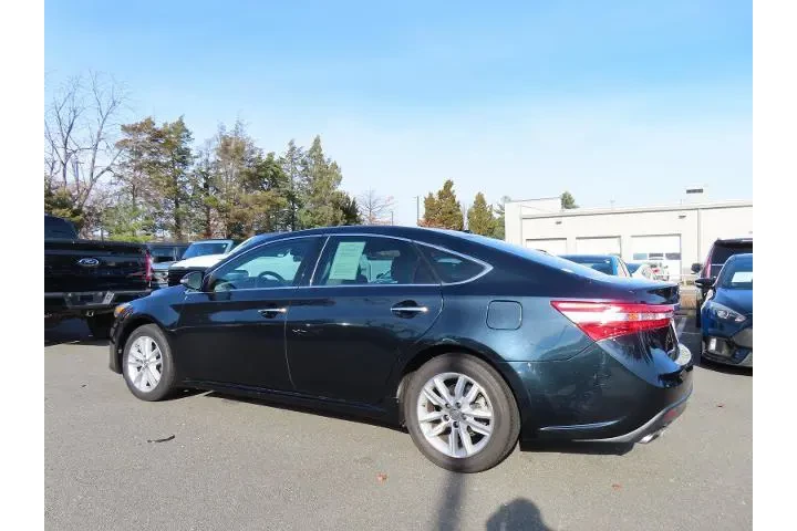 $14000 : Toyota Avalon 2015 XLE 4dr S image 5