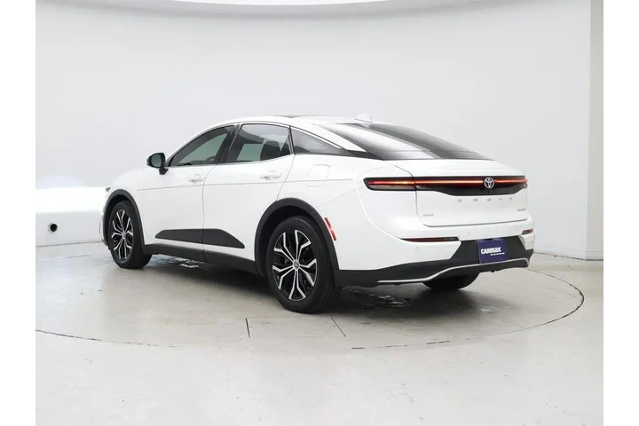 $36998 : Toyota Crown 2023 AWD Limite image 2