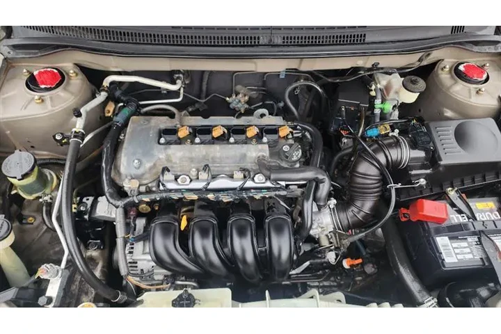 $4499 : 2004 Corolla image 1