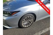 $38998 : Lexus ES 350 2023 Ultra Luxu thumbnail