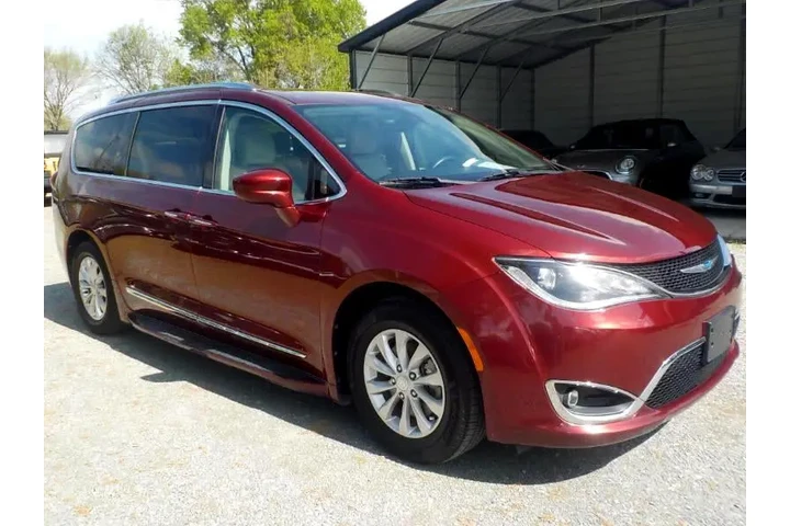 $13774 : 2018 Pacifica Touring-L FWD image 7