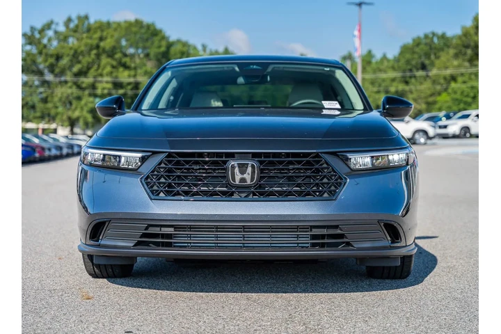 $30556 : Honda Accord 2025 SE 4dr Sed image 2