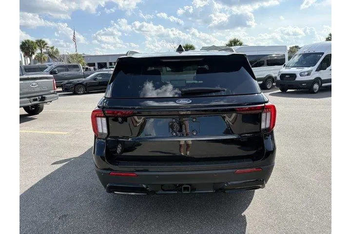 $39993 : Ford Explorer 2025 ST-Line 4 image 7