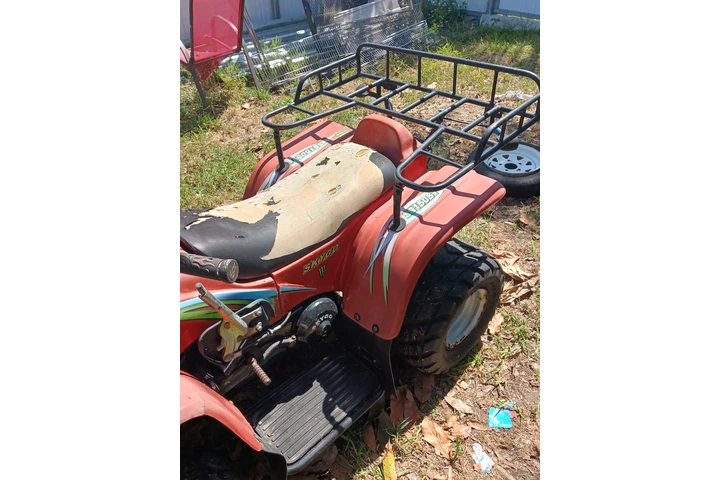 $250 : Moto de 4x4 skygo image 4