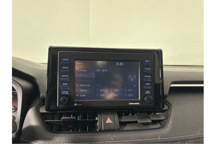 $20000 : 2021 RAV4 Hybrid XLE image 6