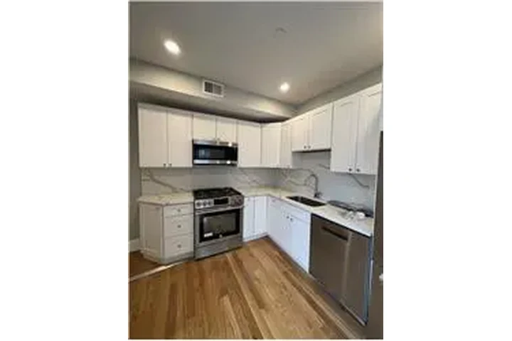 $3950 : Rental property with 2 bedro image 4