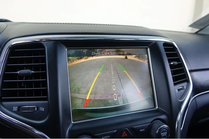 $5995 : 2017 Grand Cherokee Summit image 10