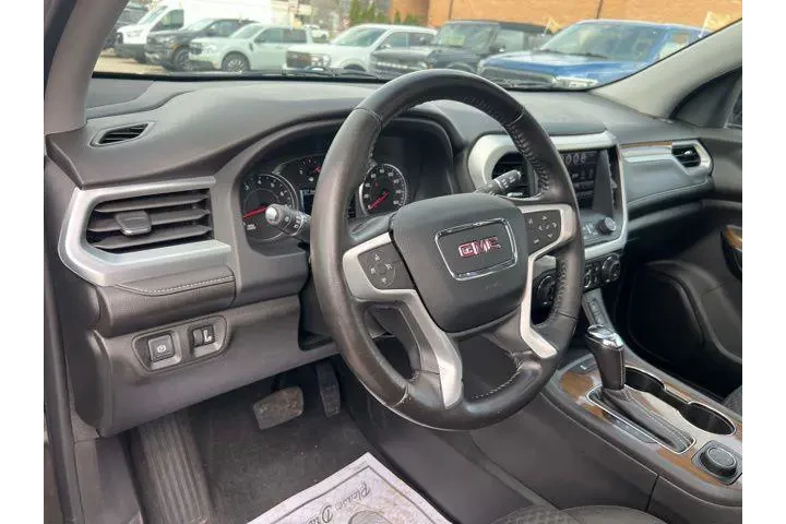 $18304 : GMC Acadia 2019 4x4 SLE-2 4d image 5