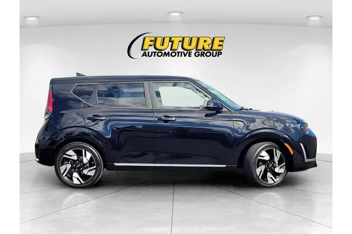 $22535 : Kia Soul 2025 GT-Line 4dr Cr image 3